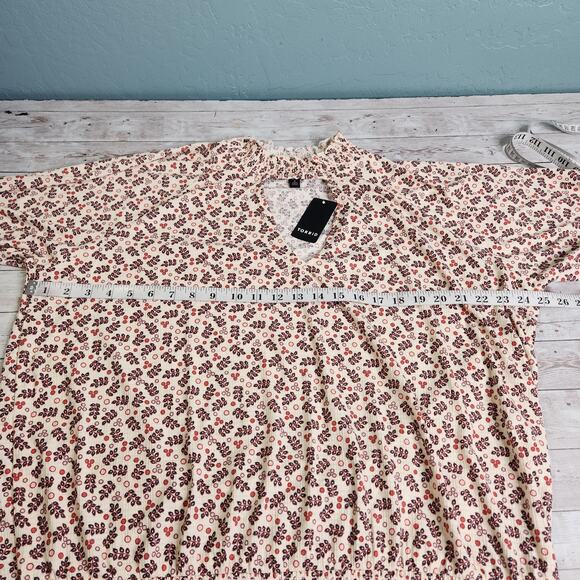 Torrid Textured Jersey Choker Neck Smocked Bottom Top 2X - Picture 7 of 9